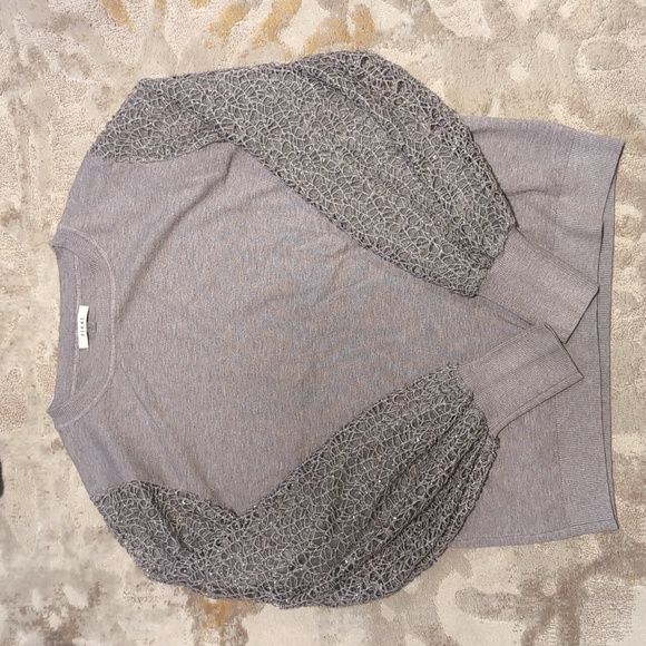 Sweater - Picture 1 of 3